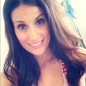 Meet your Posher, Katelyn